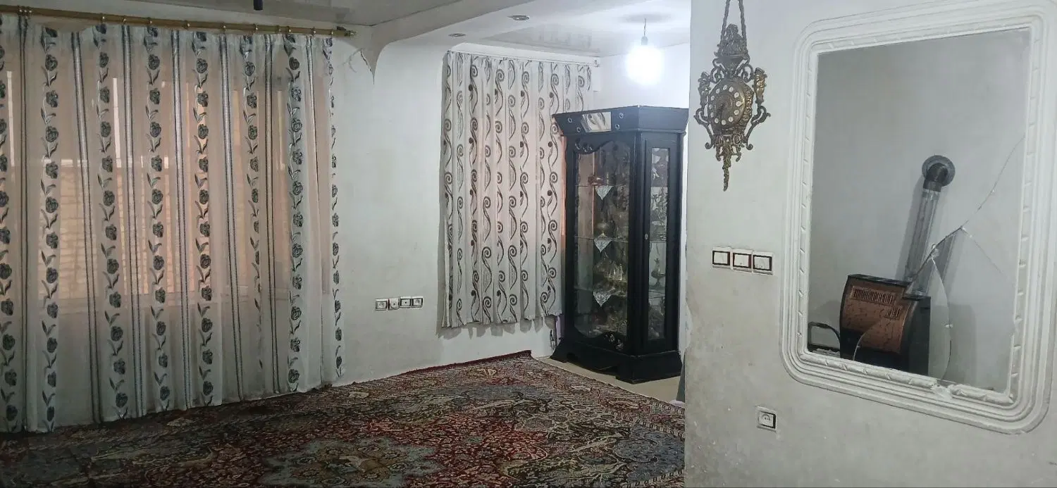 خانه دو طبقه زیر بنا 40با یک بهار خواب رهن کامل