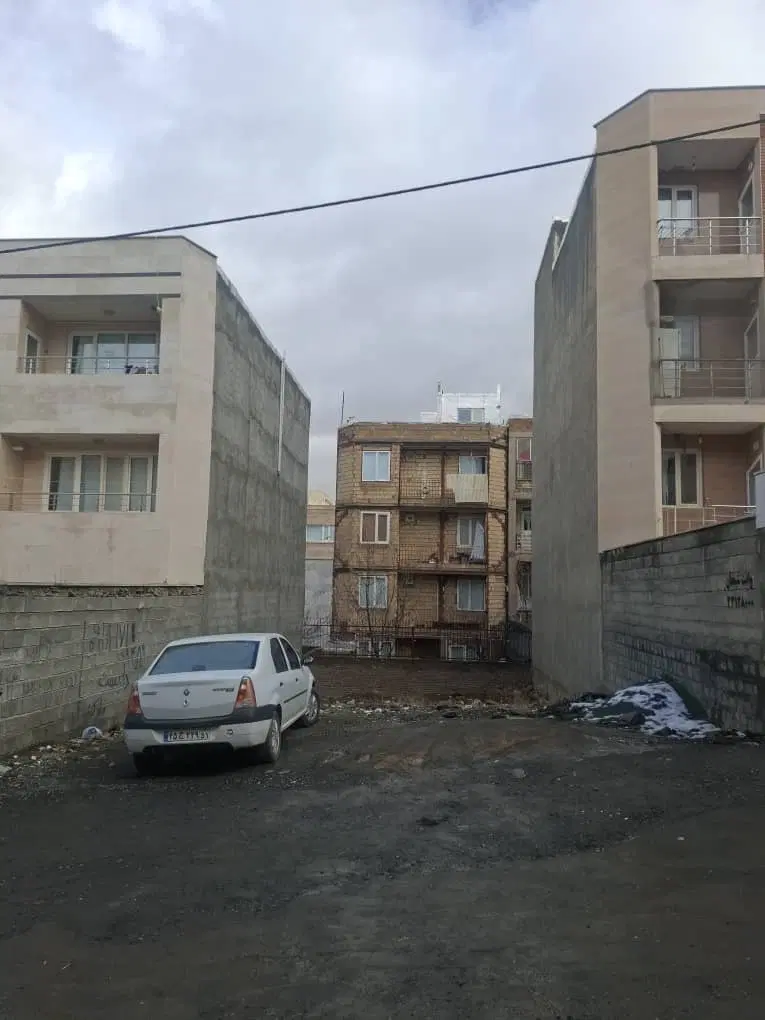 قطعه زمین ۱۸۰ متری پنج آذر