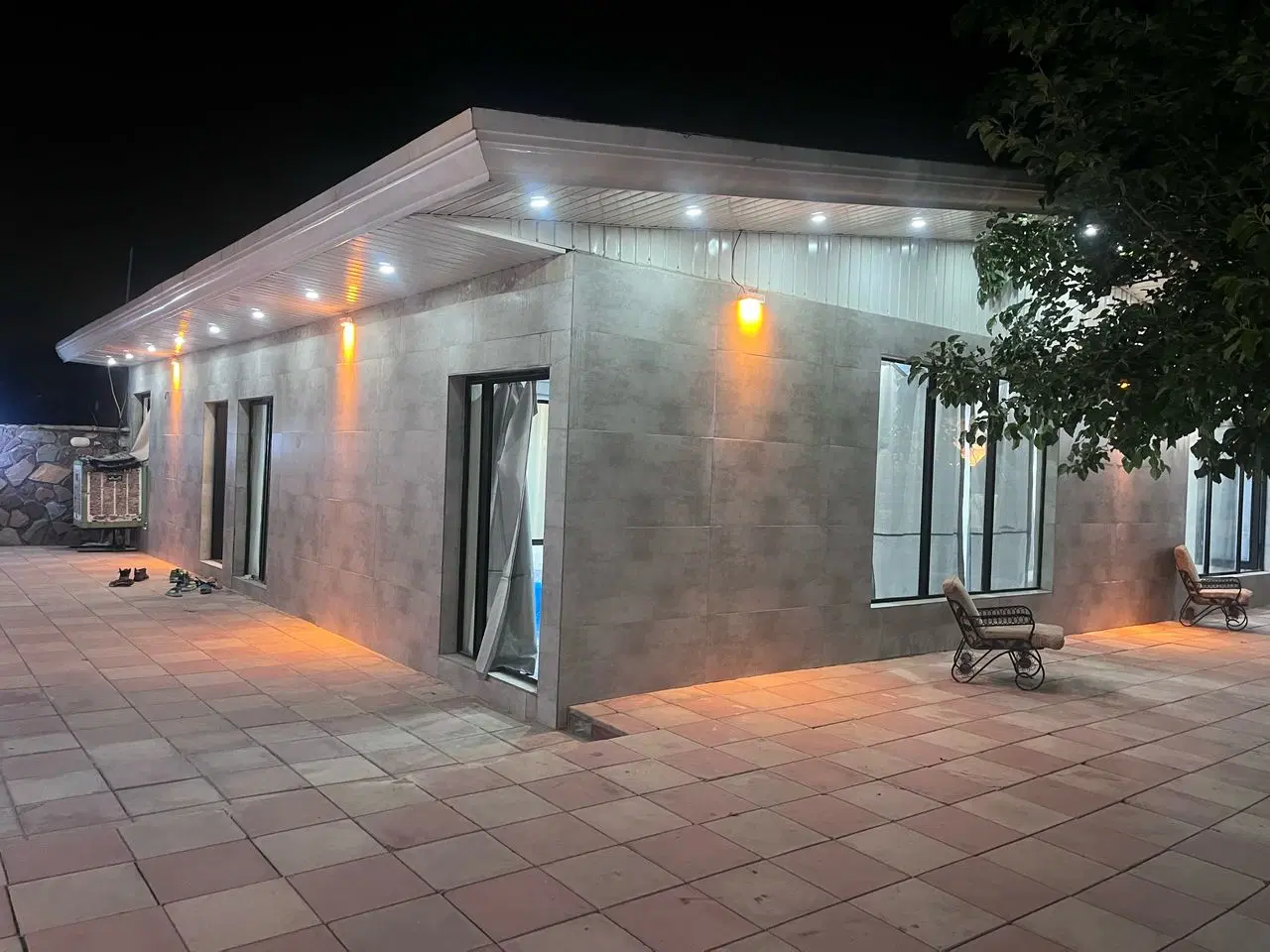 باغ ۱۰۰۰ متری با ویلا