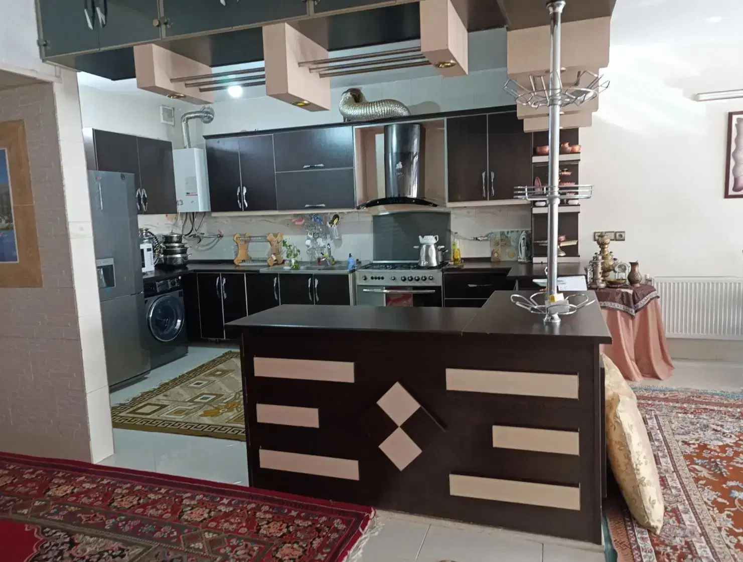 فروش خانه ویلایی سه طبقه