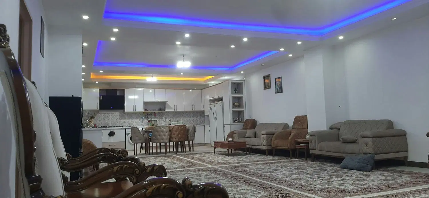 واحد ۱۶۵متری فول امکانات