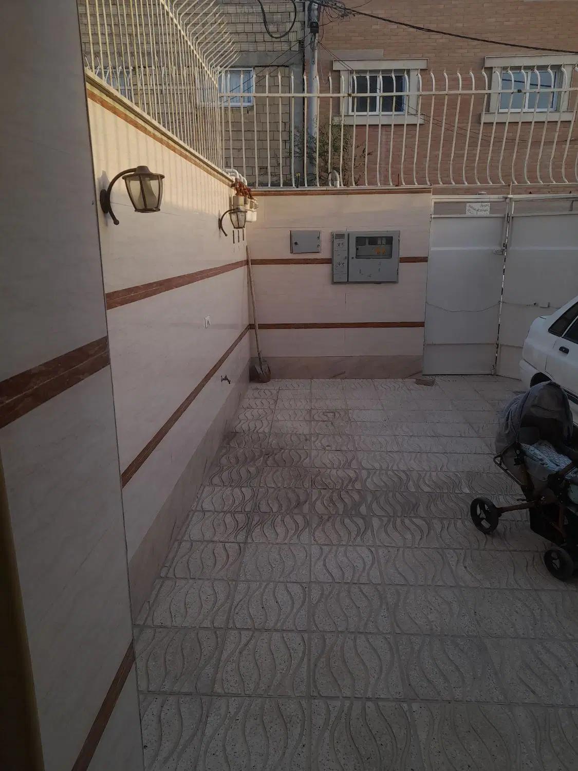 آپارتمان شیک و نوساز