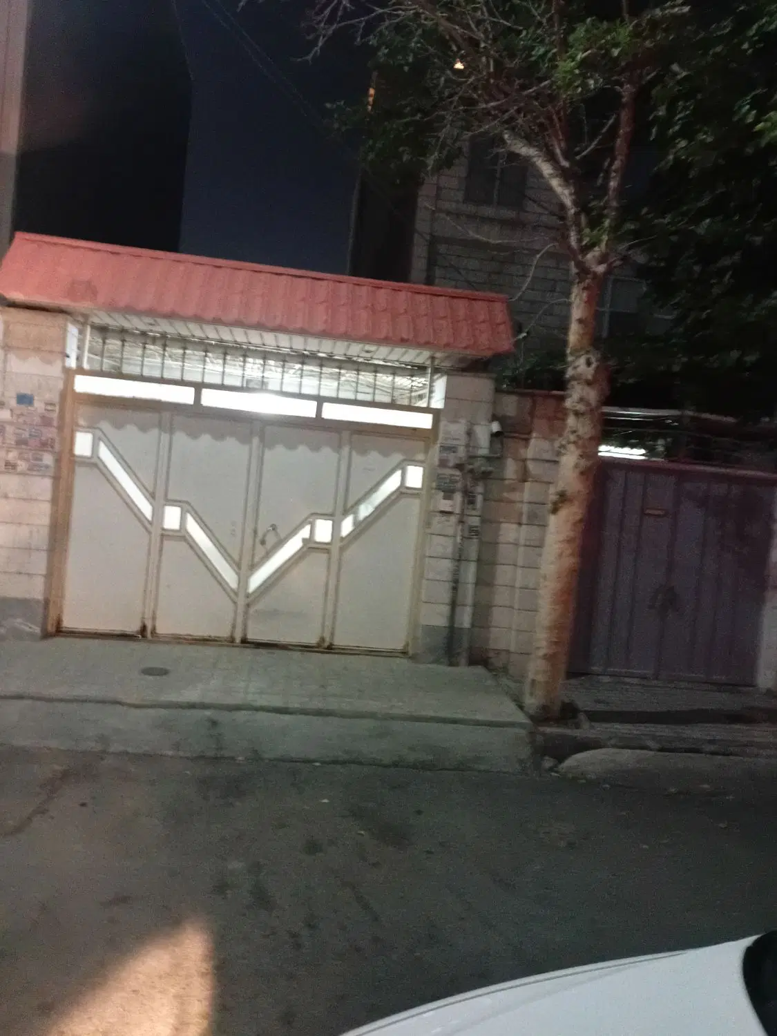 ویلایی ۱۲۰متری خیابان اصلی