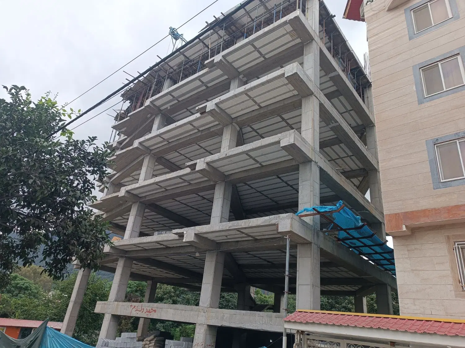 مشارکت در ساخت وتامین متریال