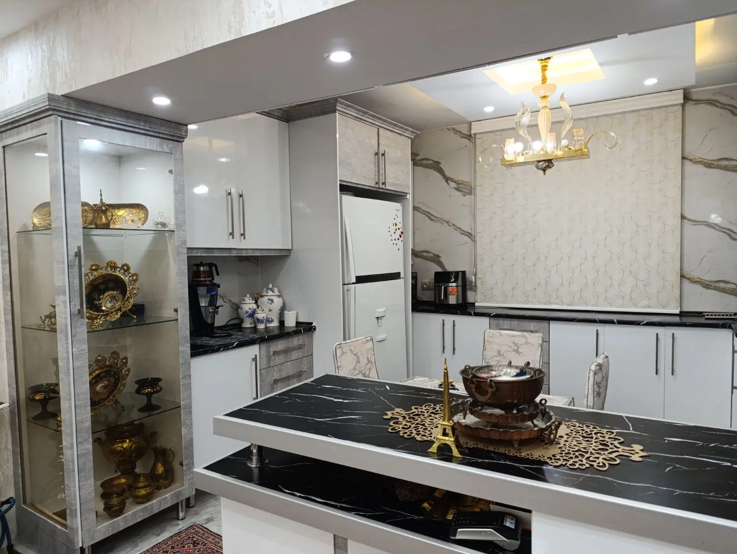 واحد شیک وحیدیه دوکله نور گیر