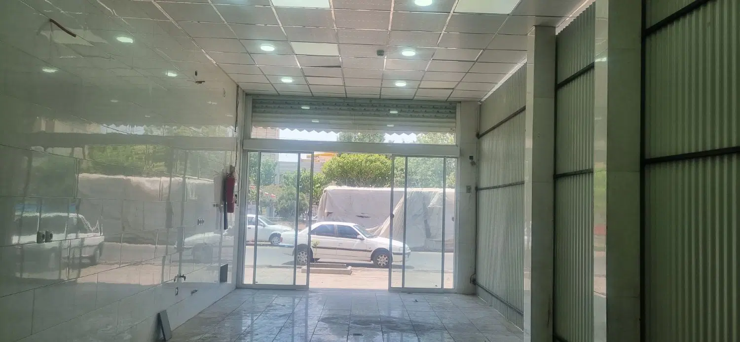 ۵۰ متر مغازه تجاری یادگار