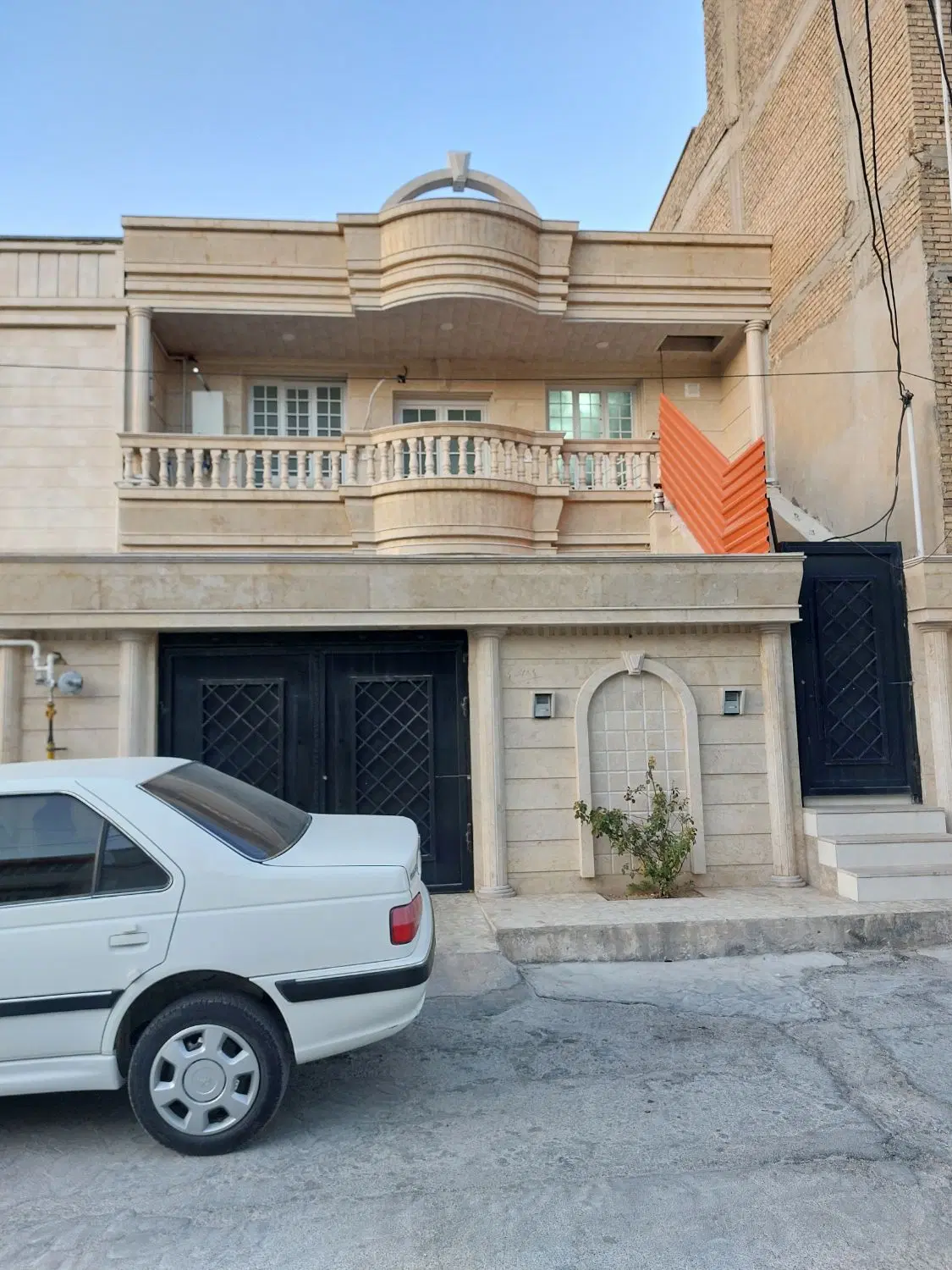 رهن طبقه بالا حافظ جنوبی غربی
