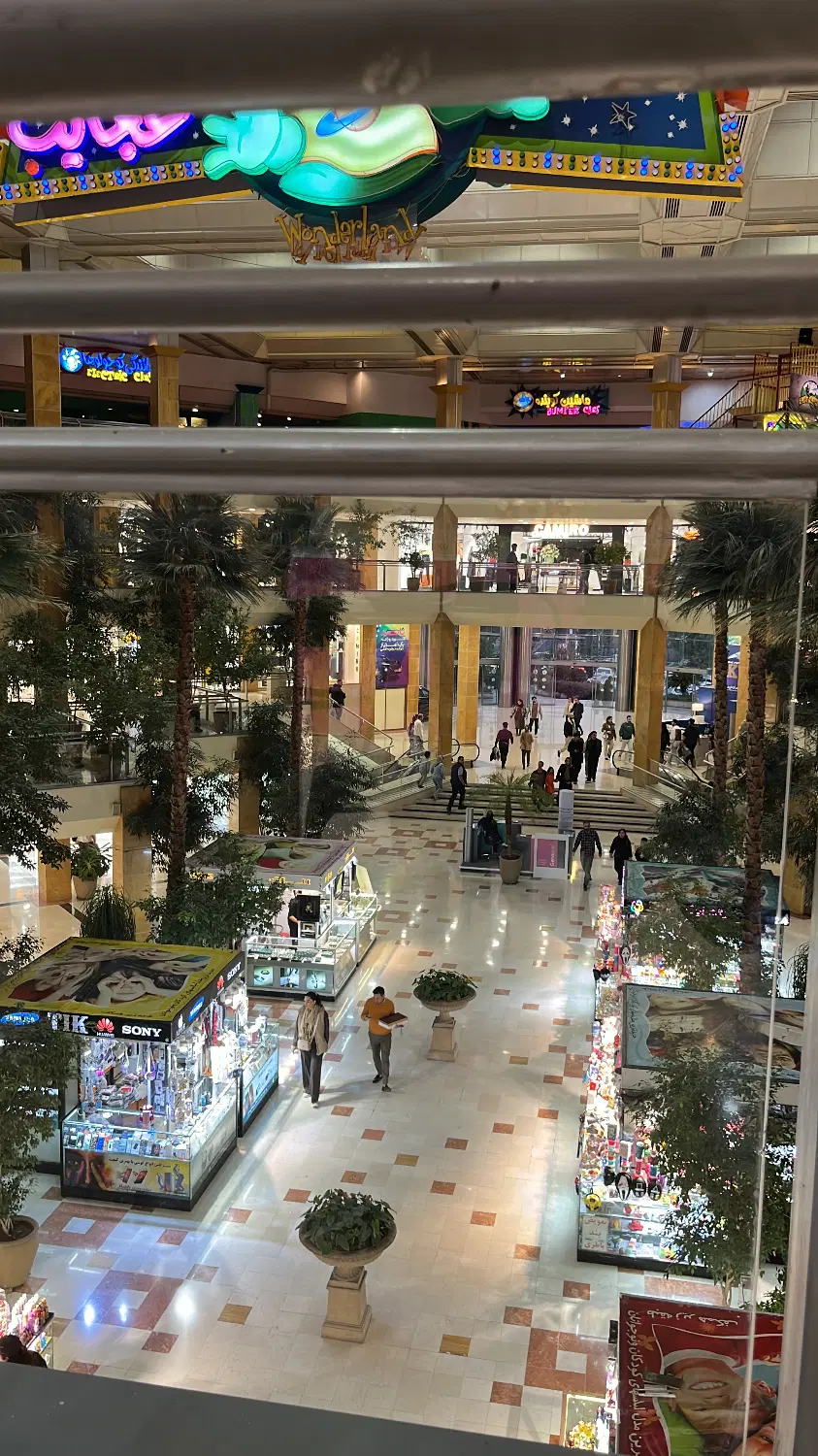۲۷ متر مغازه بر اصلی پاساژ تیراژه