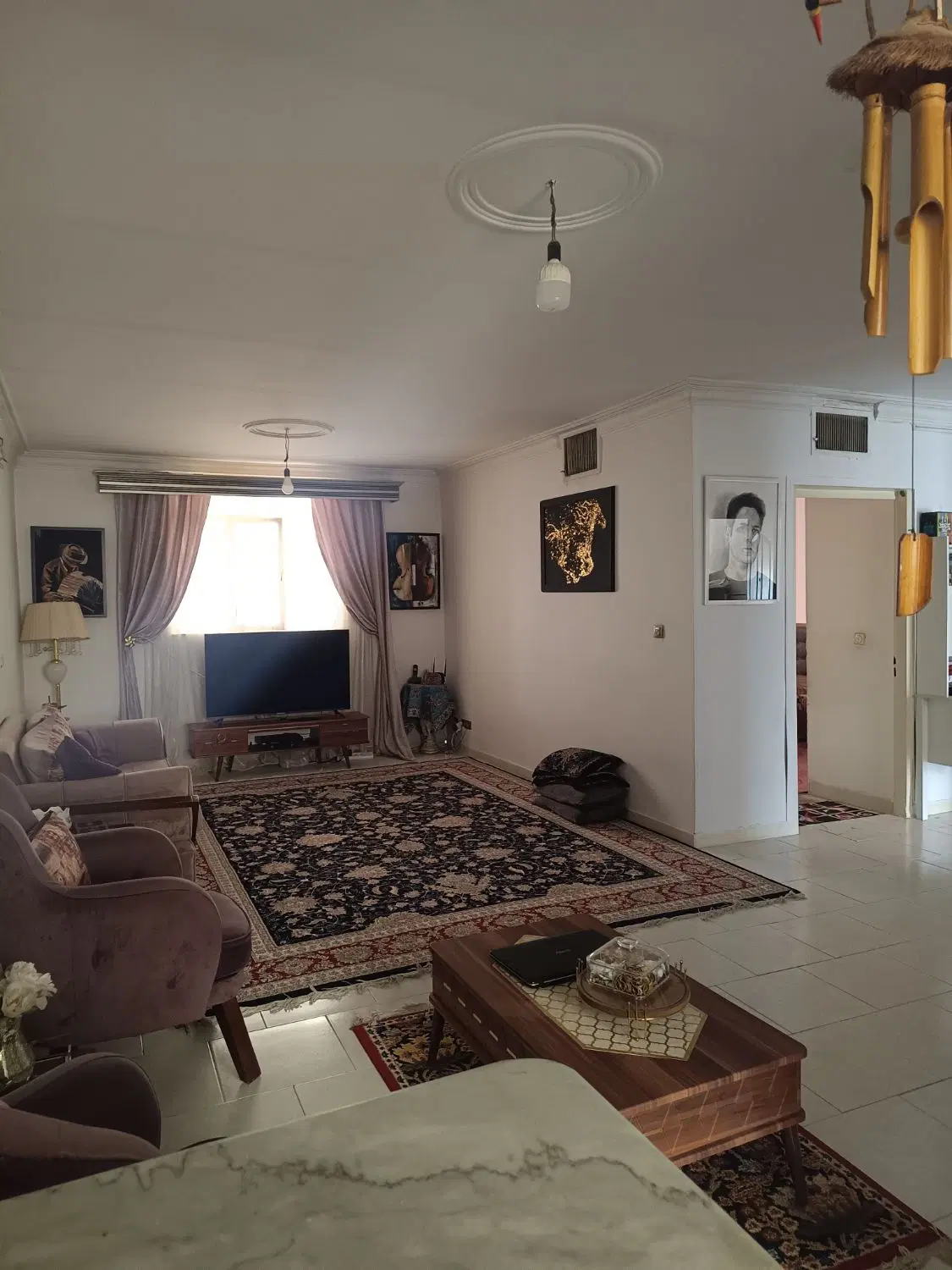 ساختمان ویلایی 2طبقه200متری