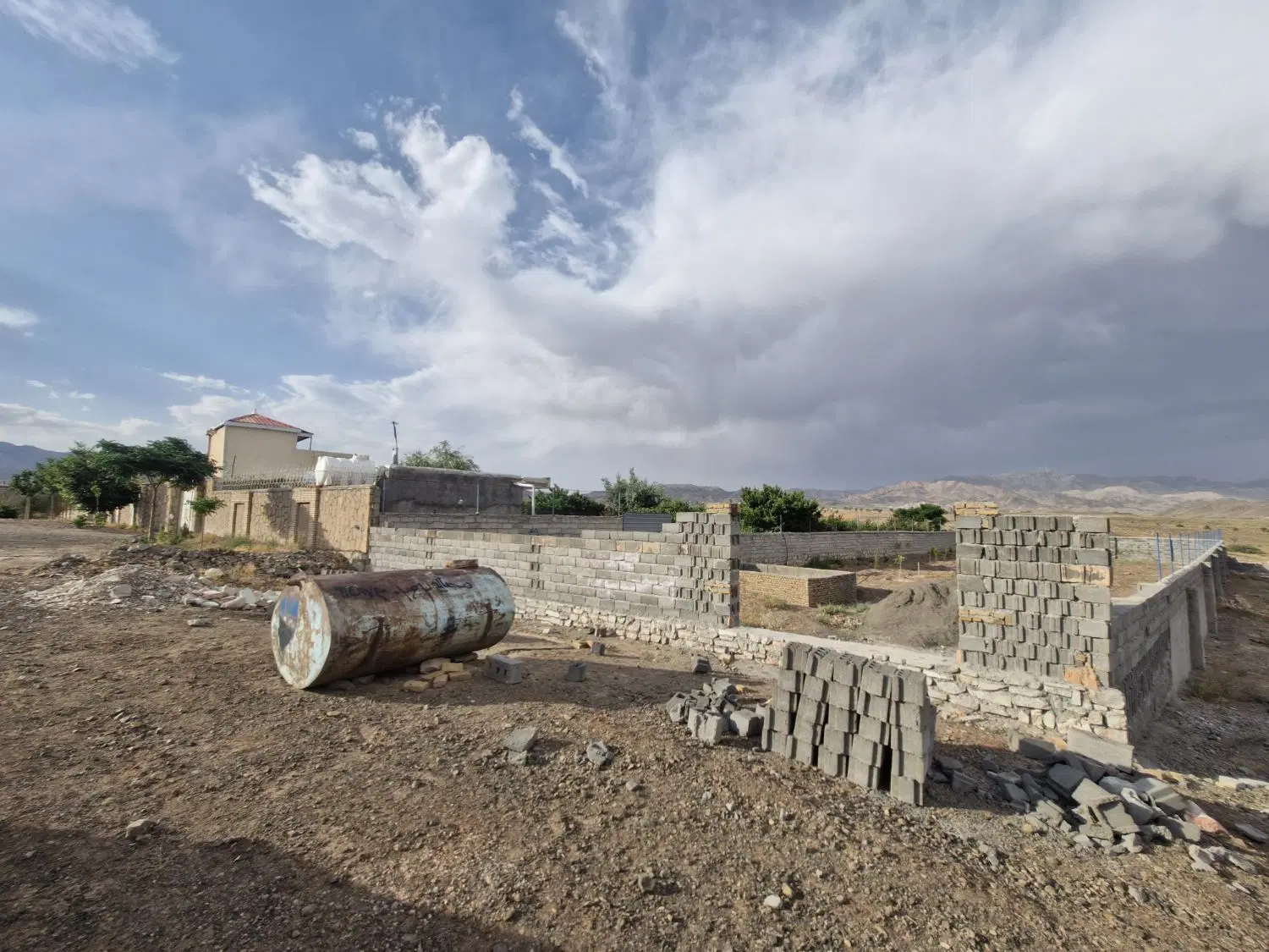 زمین چهاردیواری کراب