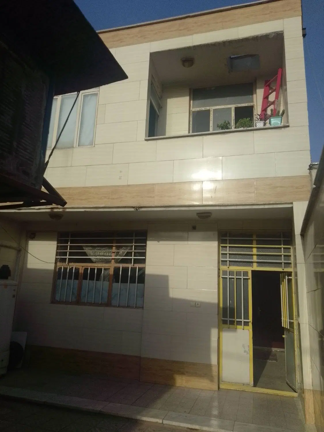 خانه کلنگی مشترک