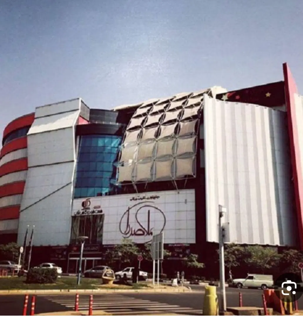 ۲۴متر طبقه همکف طلا فروشی پاساژ ملاصدرا کرج