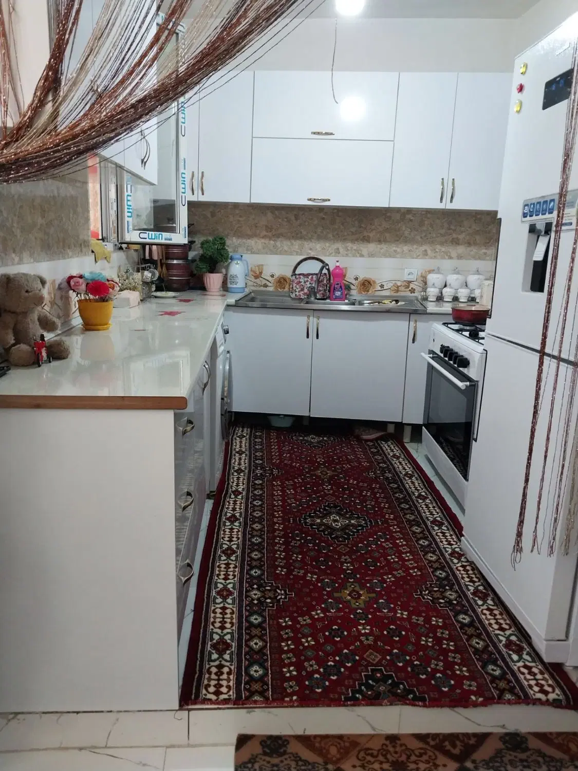 ۹۰ متری فروش فوری با پارکینگ مرتضی گرد