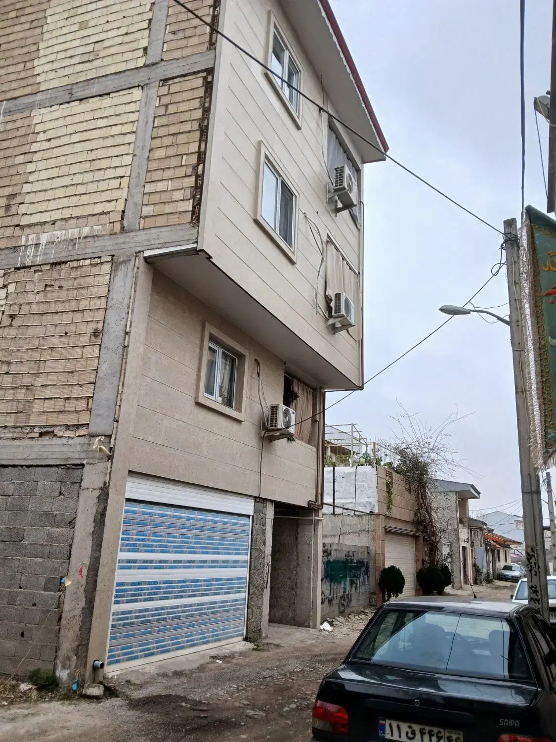 ۱۳۰ متر مسکونی عرفان دور دیوار