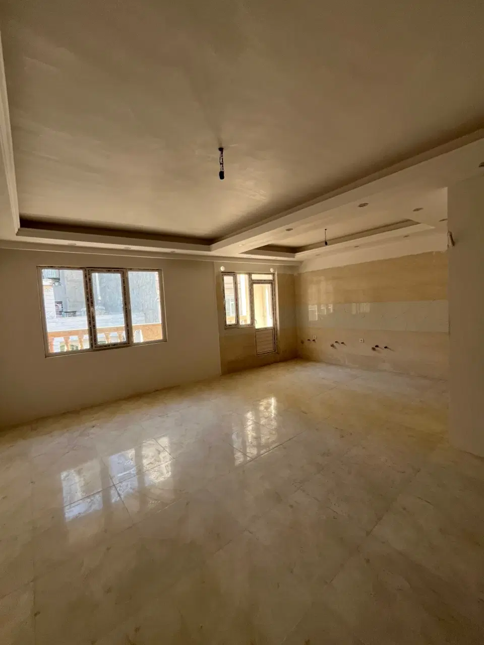 آپارتمان ۱۰۰ متری