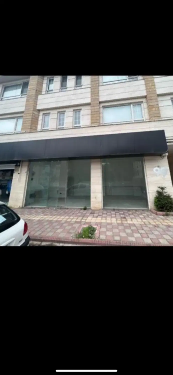 فروش مغازه  دو برِ حدود ۱۰ متری بلوار گیلان خ ۱۷۹