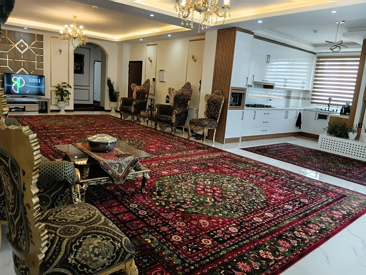 آپارتمان ۱۷۰ متری در بسیجیان فول