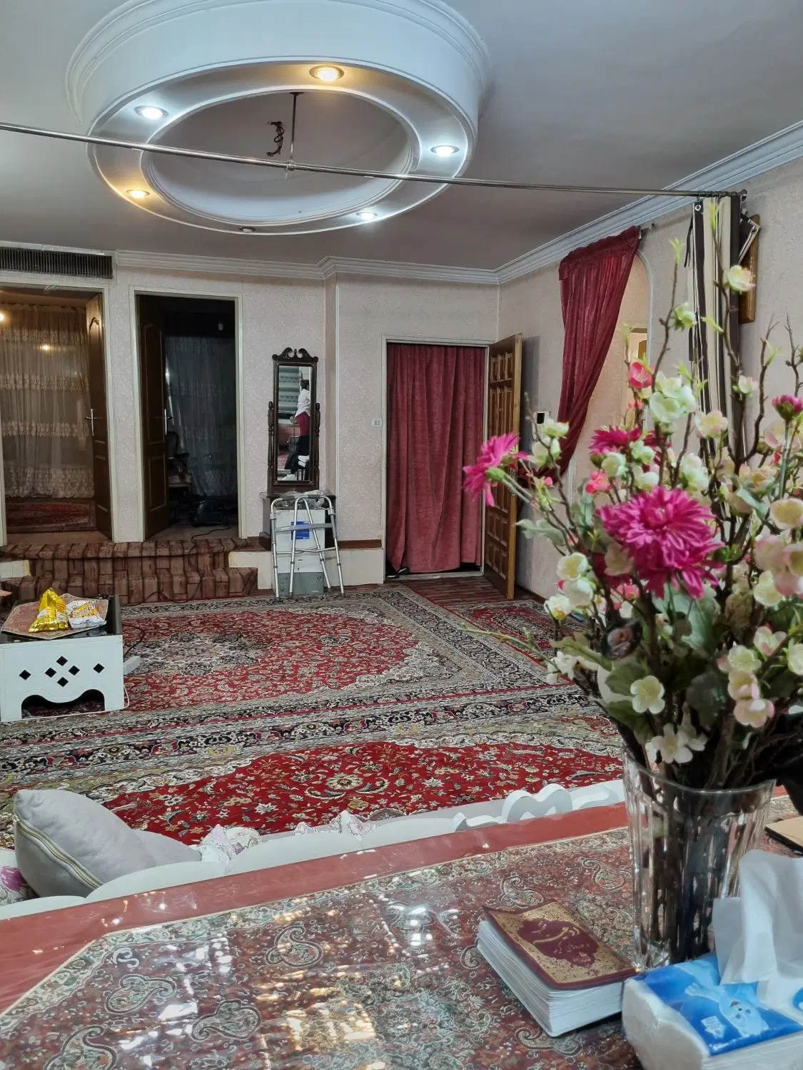 خانه هشتاد و چهار متری تک واحدی