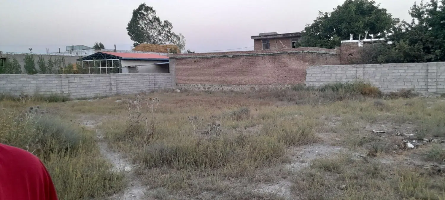 زمین در صومعه