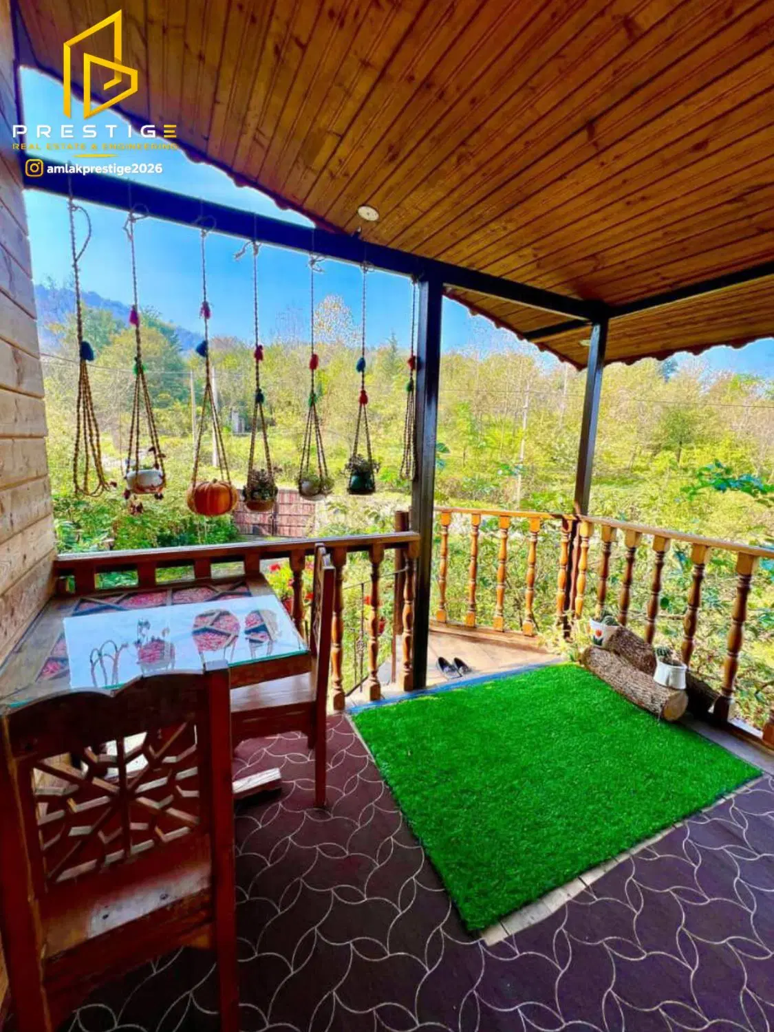 کلبه چوبی جنگلی