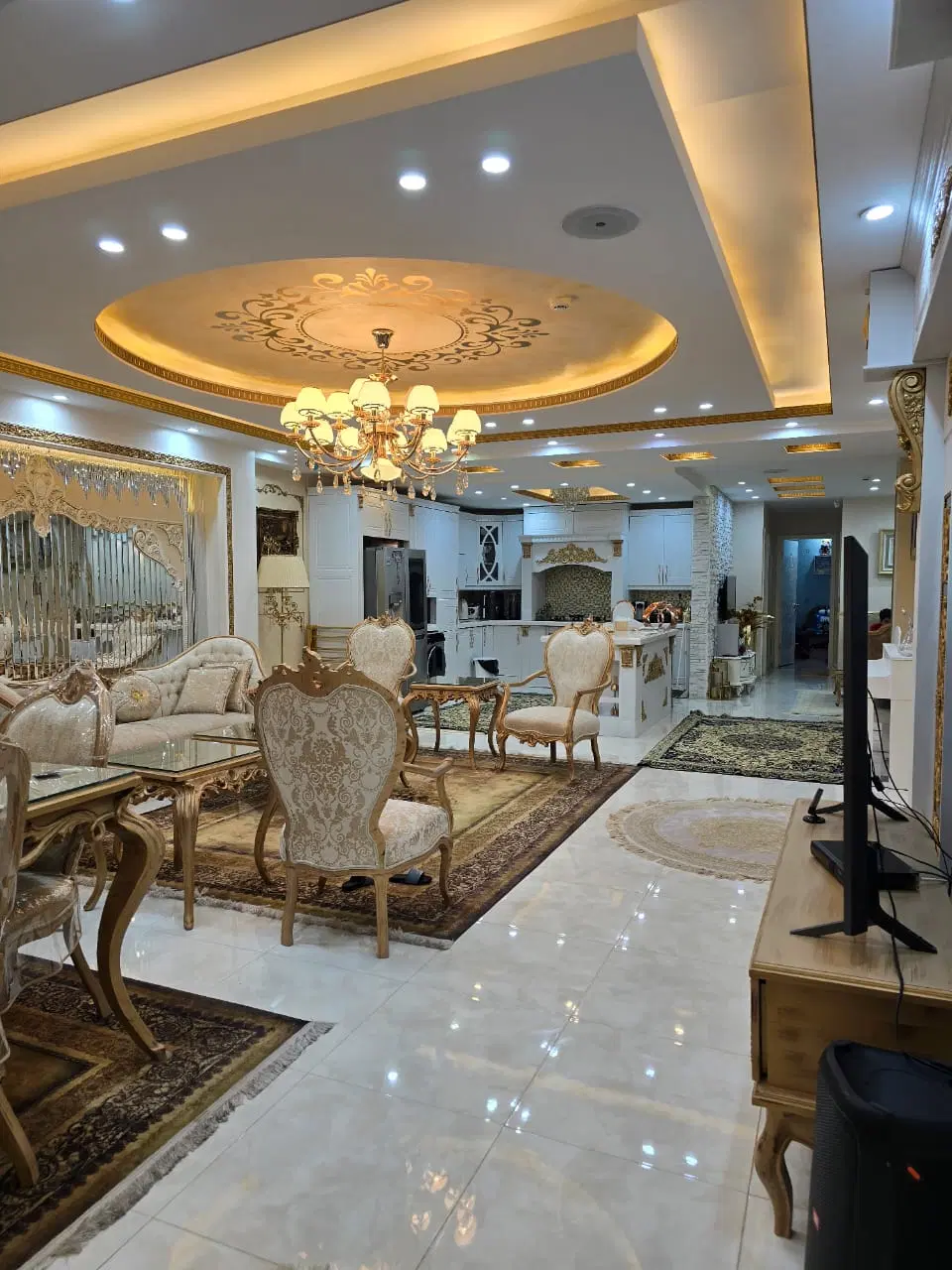 فروش ویلایی۴۰۰متری کیان آباد غربی