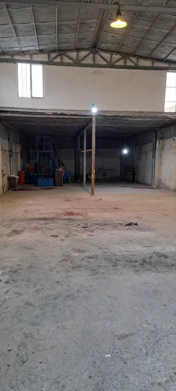 ۴۰۰ متر سوله
