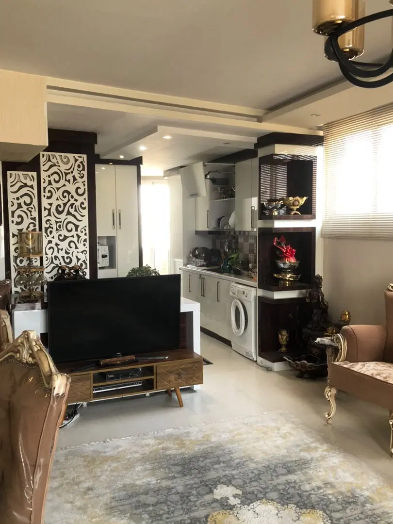 فروش ۹۶ متری فروش فوری در علامه جعفری