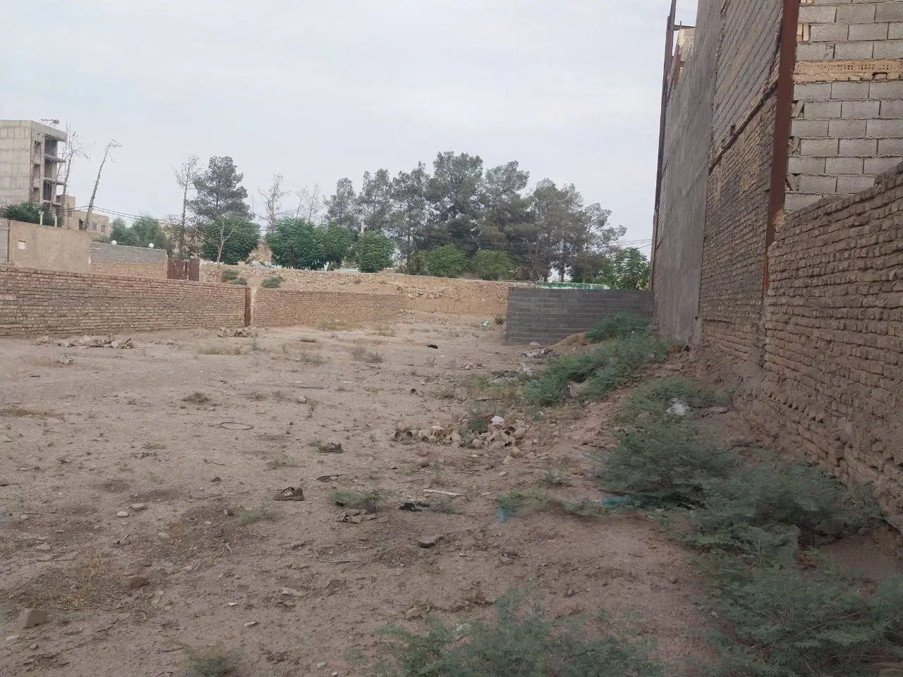 زمین مسکونی