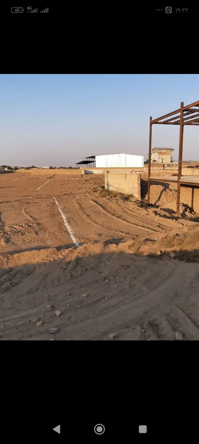 زمین پشت حاشیه سنتو