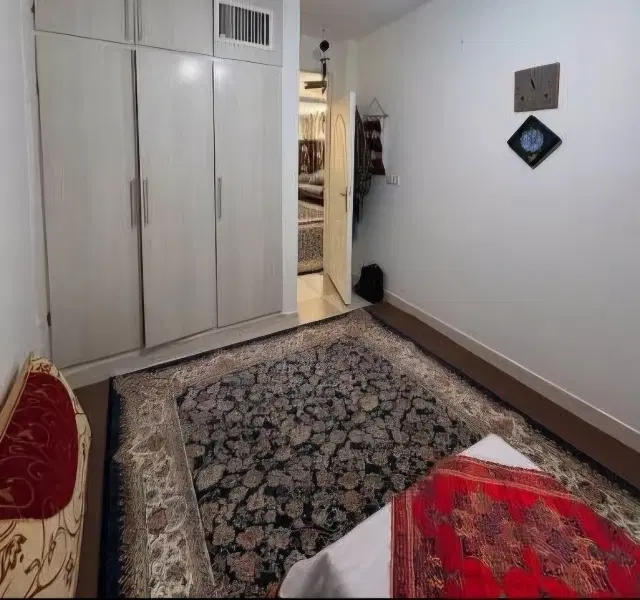 لوگ لوتی کلنگی‌، زمین خالی محدوده سیدآباد