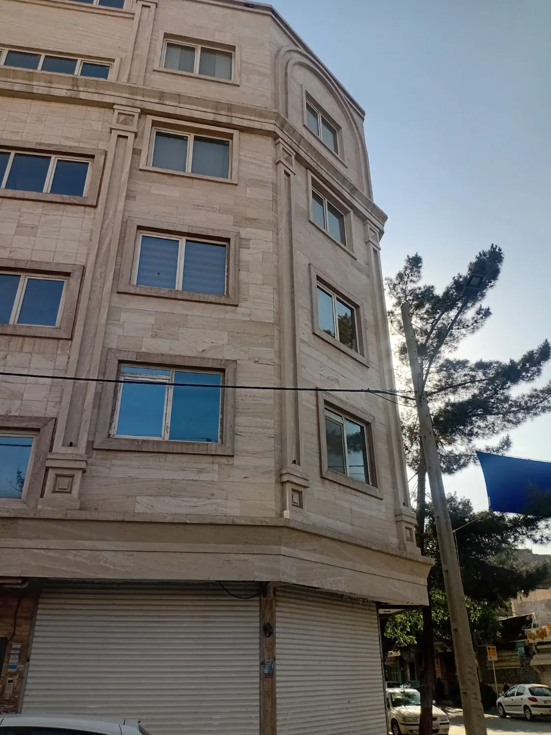 اپارتمان درحال ساخت