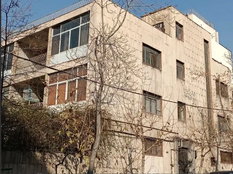 130 متر کلنگی_ نبش_ سرباز