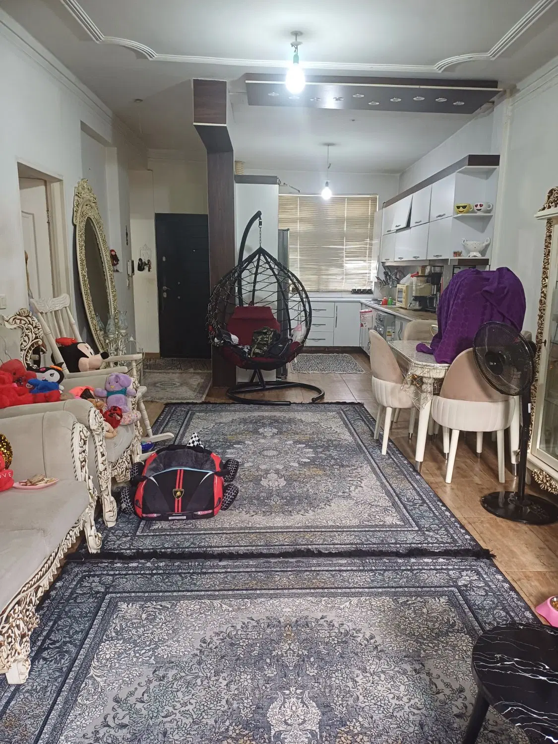 اجاره یک واحد طبقه بالا متراژ ۱۰۰متر در حمیدیان حم