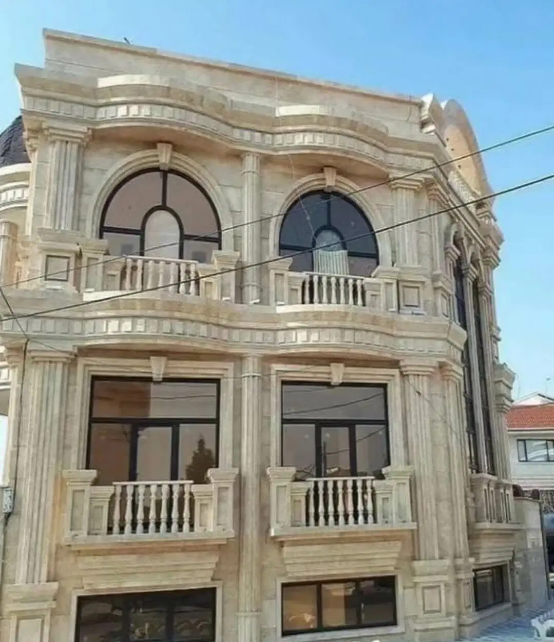 خانه _ فضیلت ( ۳ طبقه مجزا آپارتمانی نیز میفروشم )