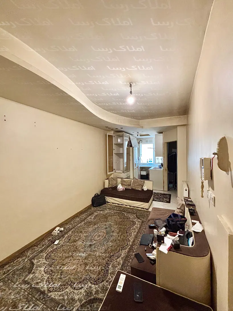 ۴۳متر _ ‌فول _ ‌نوساز _ تخت‌خور _ ۳ دقیقه‌مترو