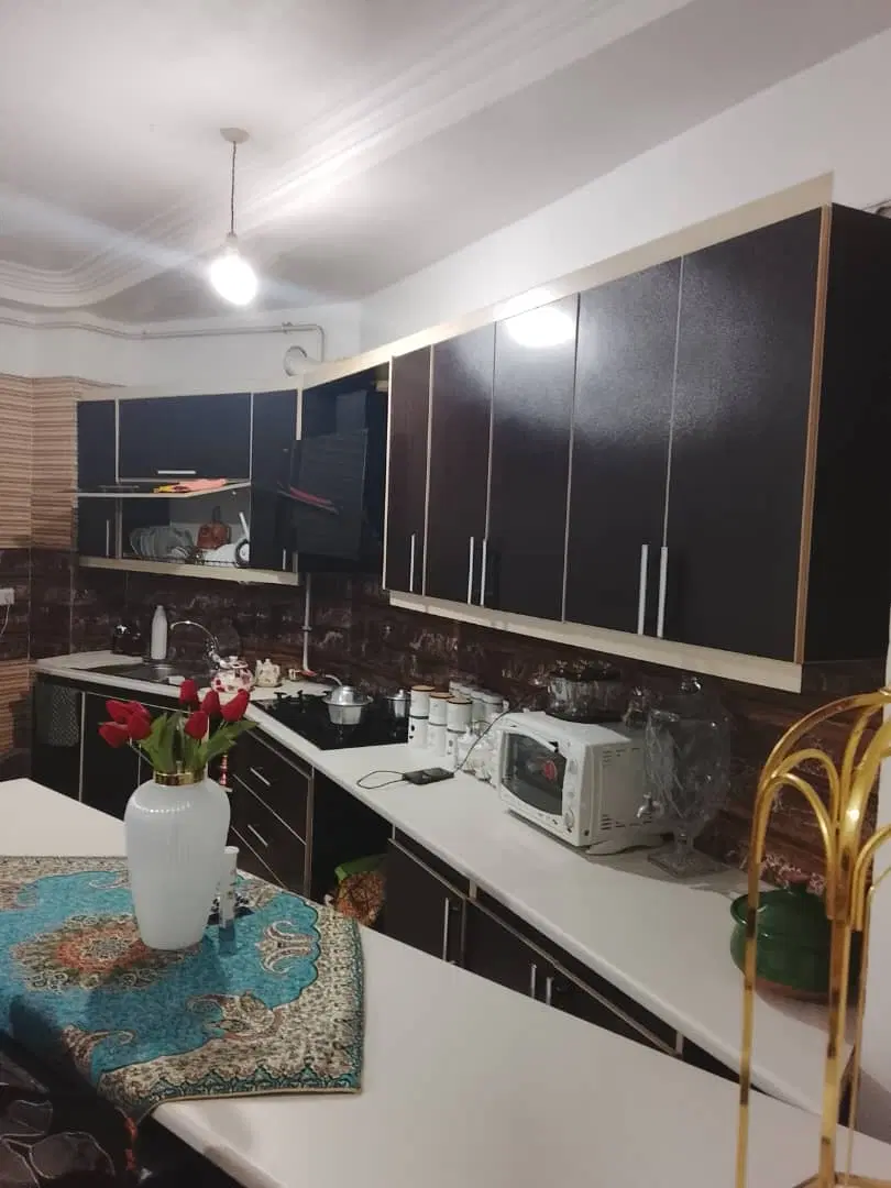 فروش فوری ۴۷متر،ط سوم،آسانسور،پارکینگ_مسلمی