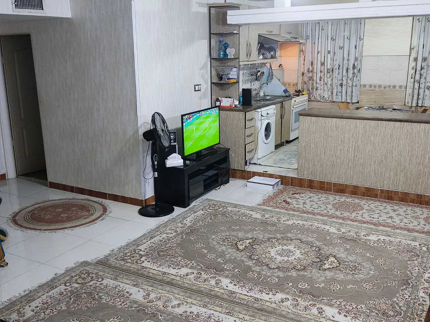 آپارتمان ۹۰ متری در شاهدشهر خیابان کشوری