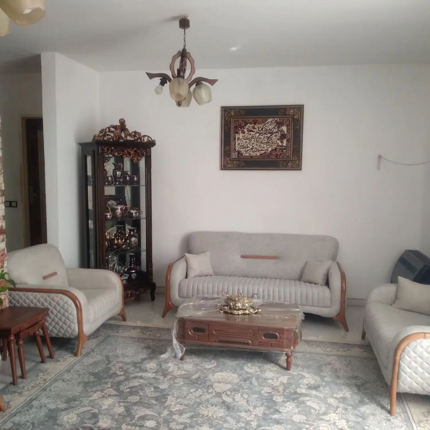 خانه طبقه اول
