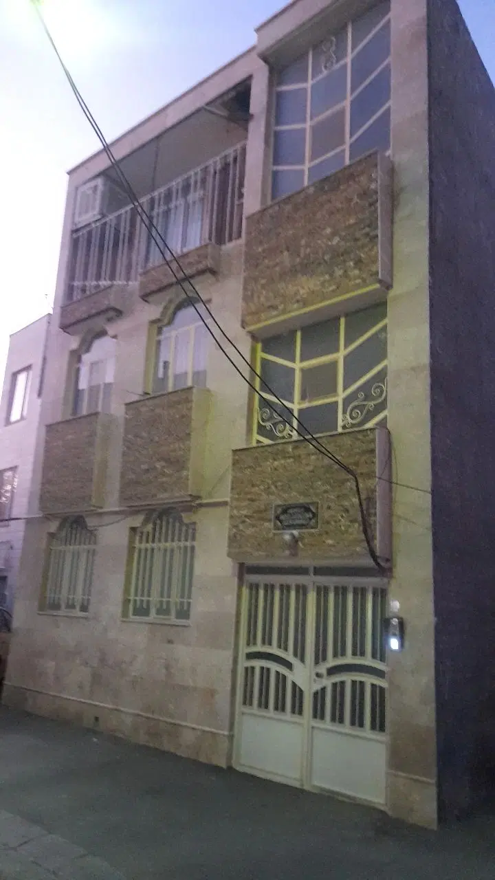 آپارتمان ۳طبقه ۹۰متری
