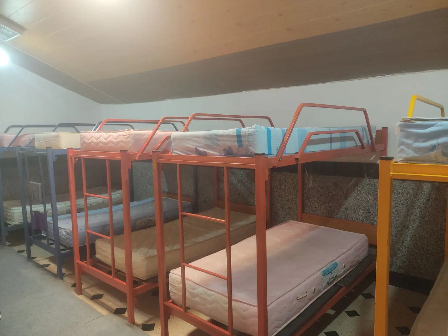 اسکان برای مسافر قروه درگزین