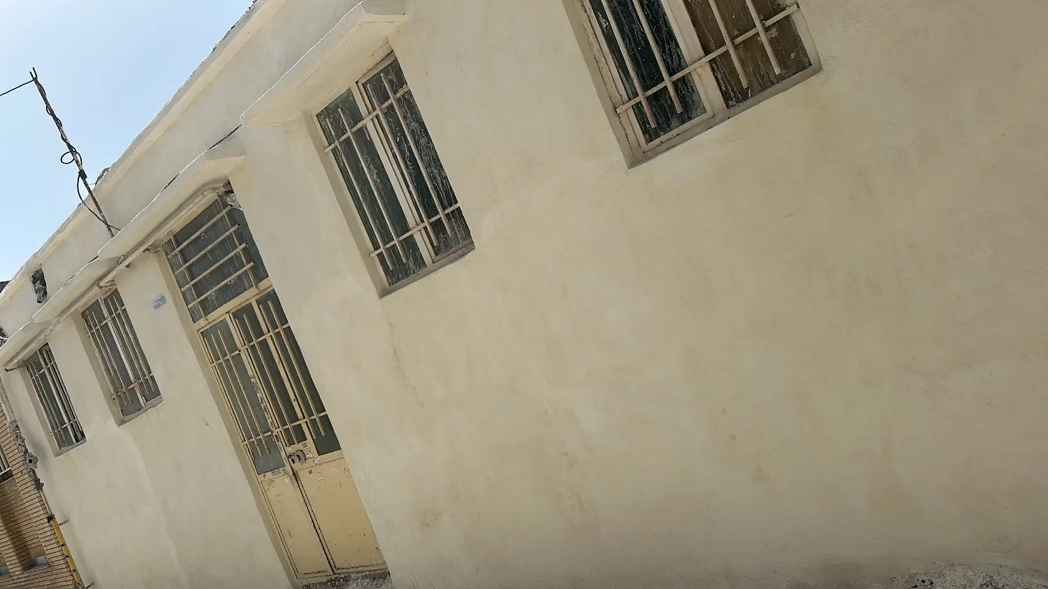 خانه زمینی فروش