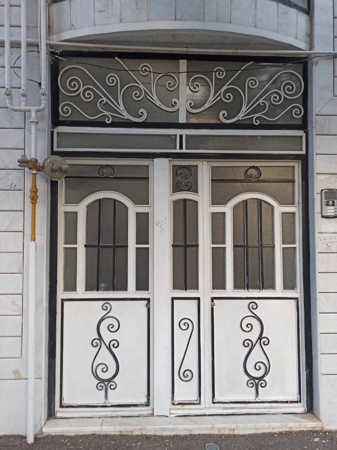 رهن واجاره واحد120متری دوخواب بدون پارکینگ