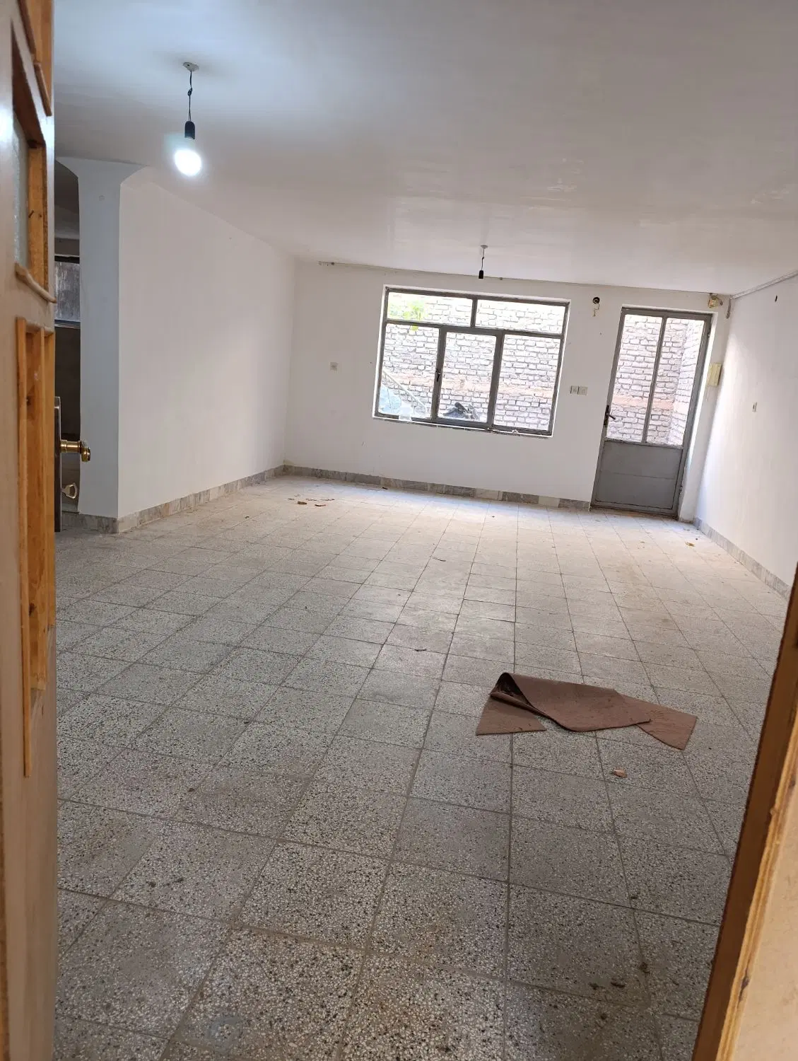زیر زمین ویلایی دربست*                      ‌