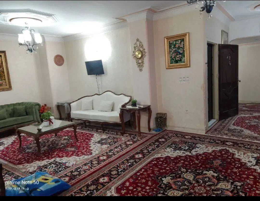 فروش آپارتمان ۱۴۲ متری در رباط کریم خیابان رجایی