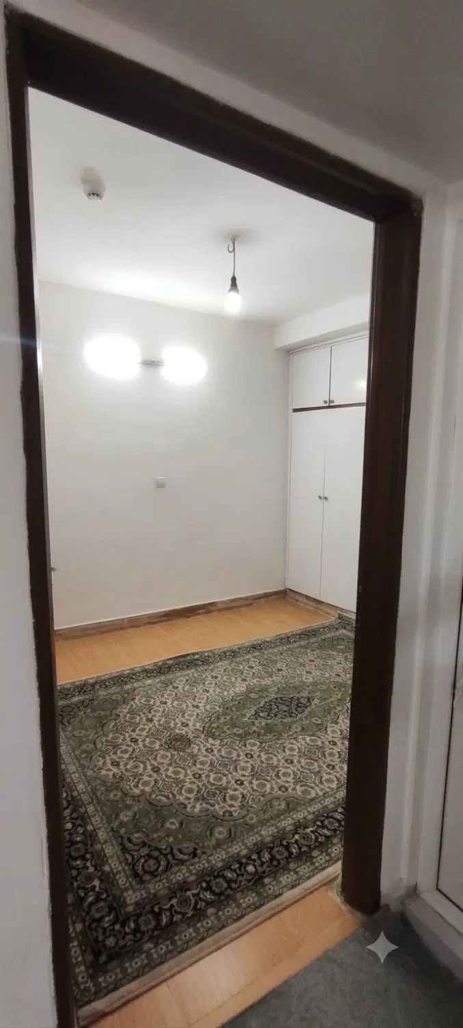 واحد ۸۰ متری پارسه آزادشهر