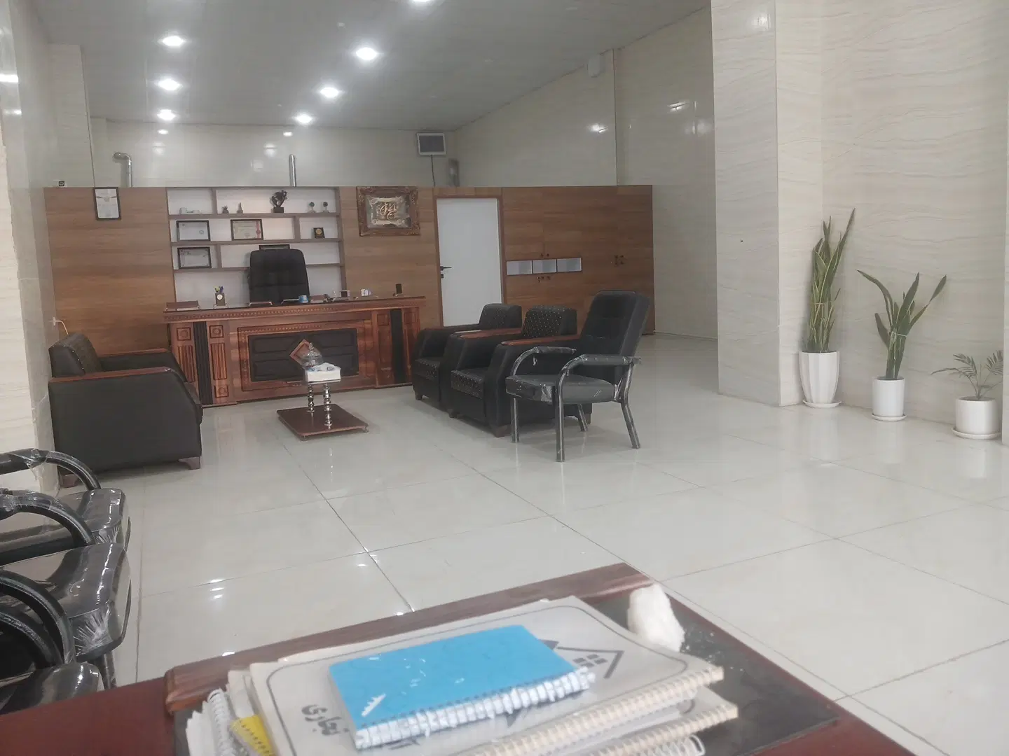 رهن و اجاره تجاری ۱۳۰ متری فاز یک مخابرات(عرشیا)