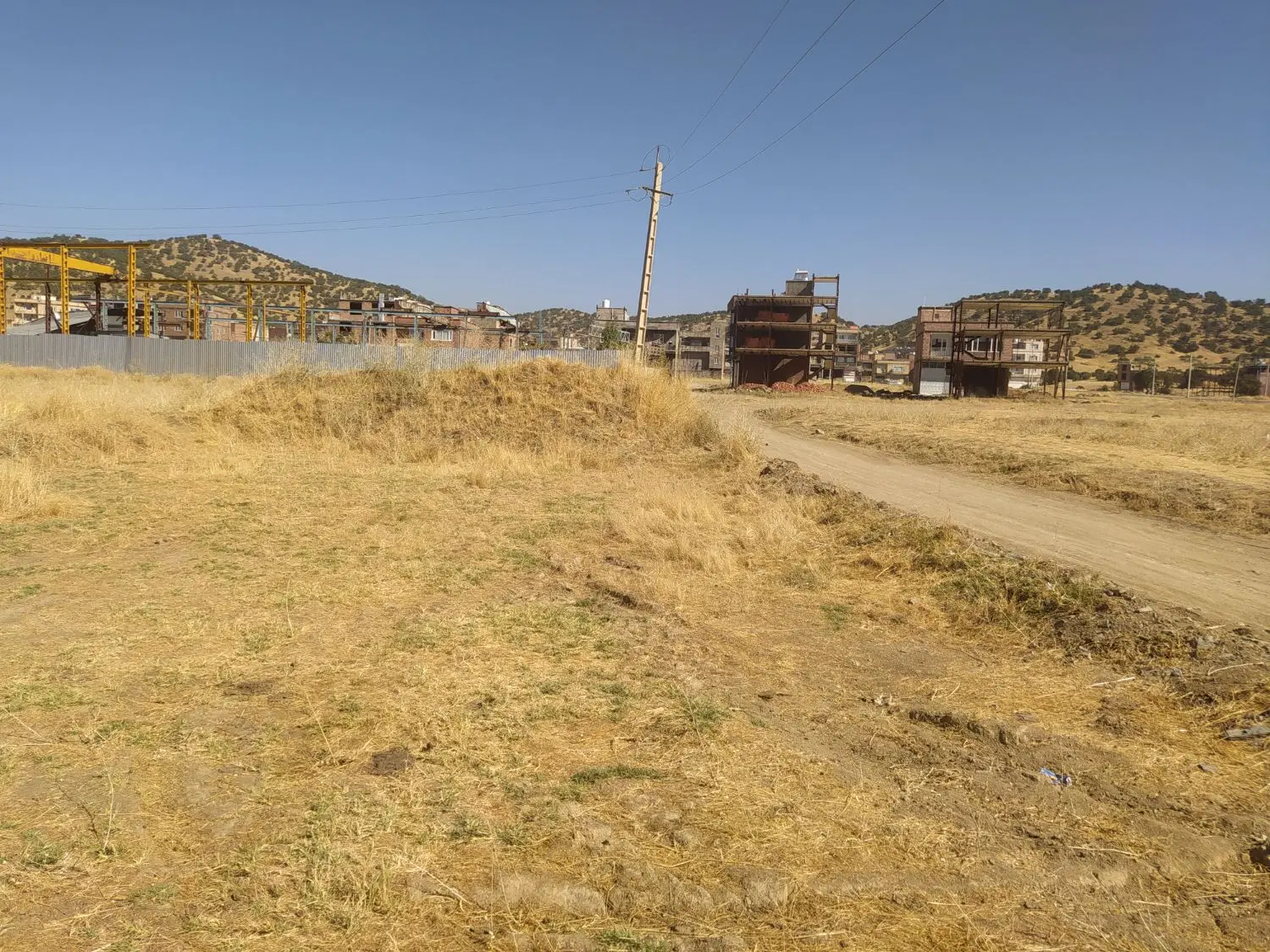 زمین دو نبش حسن آوله