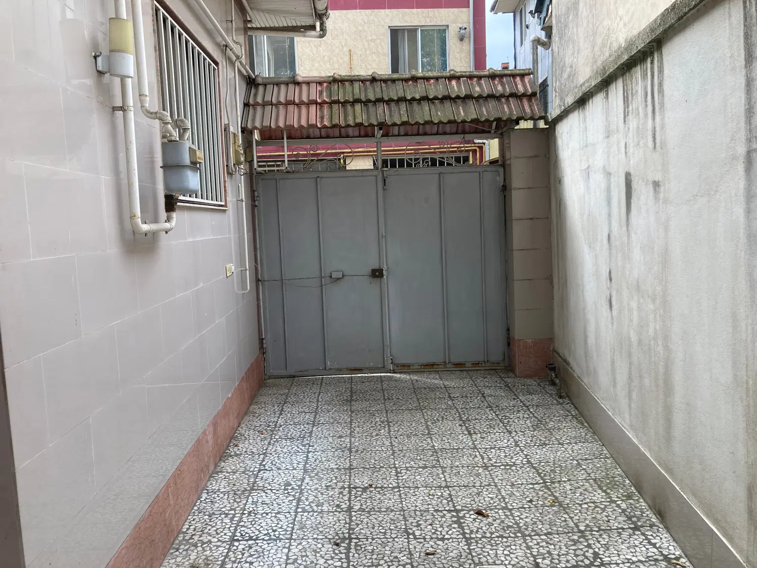 اجاره سوئیت مستقل ۸۰ متری دو خوابه گلستان فرد