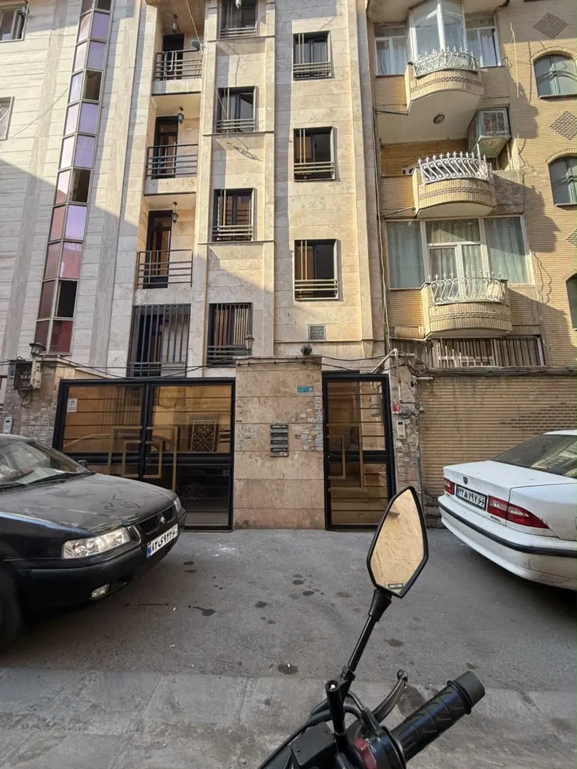 ۴۵ متر تاپ‌لوکیشن تک‌واحدی پارکینگ