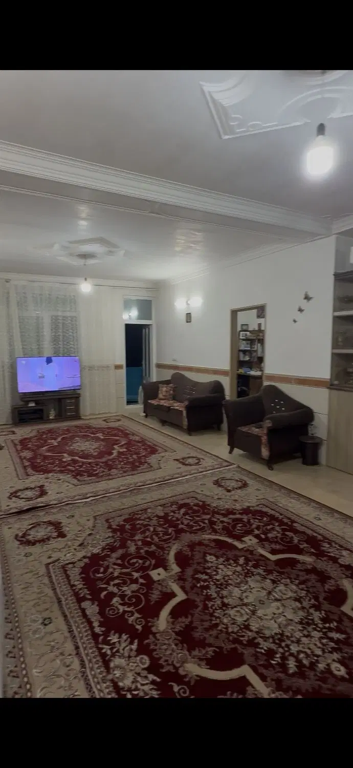 فروش ویلایی سه طبقه در اندیشه